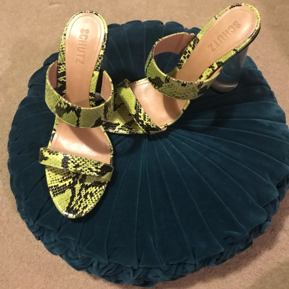 SCHUTZ snake 🐍 skin sandals
